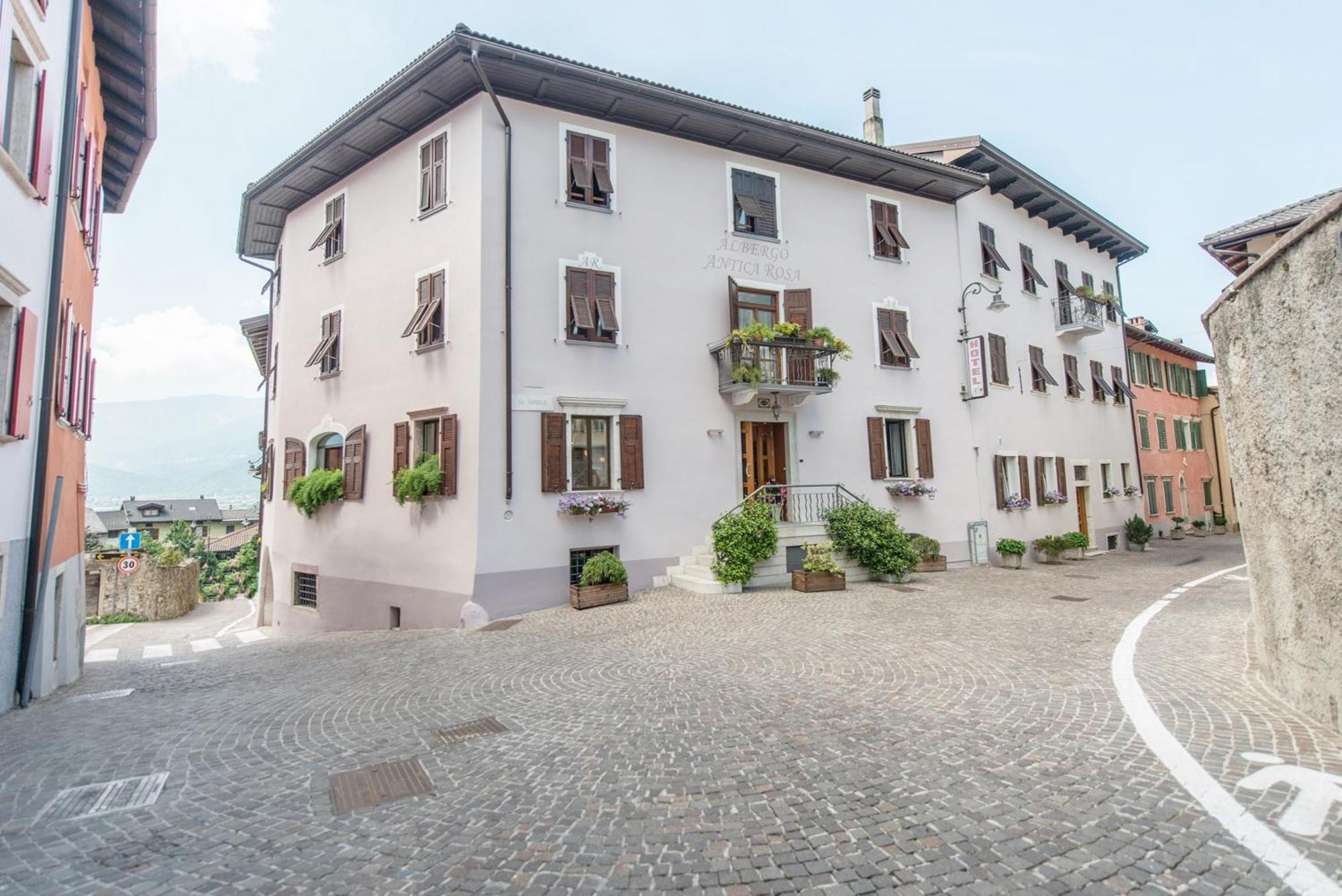Albergo Antica Rosa Levico Terme Buitenkant foto